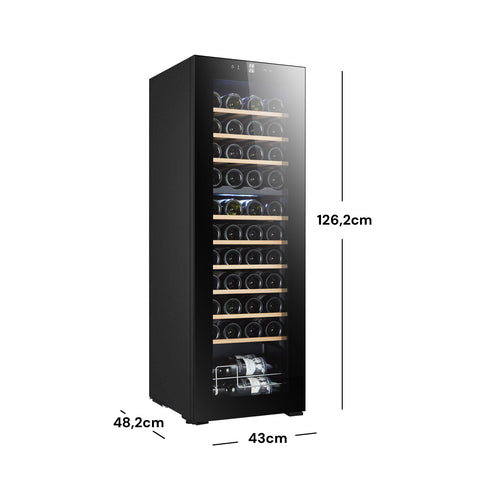 Cantinetta vini da 44 bottiglie 130 litri Corte Vigna con dimensioni complete 126,2x48,2x43cm, ripiani in legno e display digitale doppia temperatura